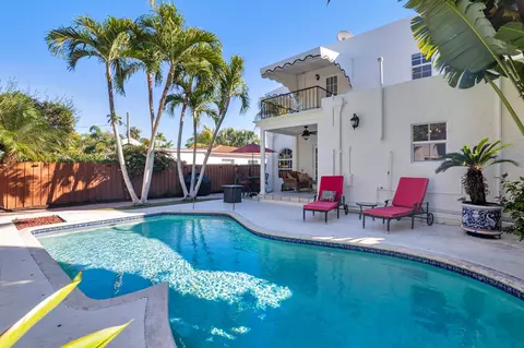 137 Edgewood Dr, West Palm Beach, FL 33405