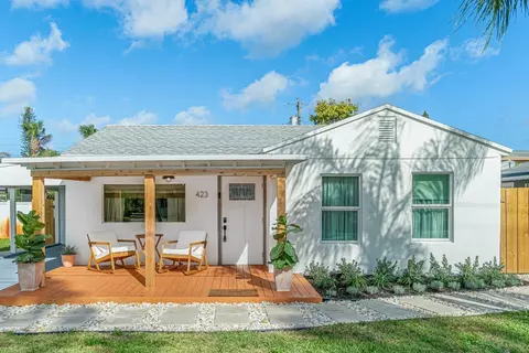 423 W Ocean Ave, Lantana, FL 33462