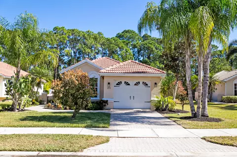 607 SW Treasure Cv, Port Saint Lucie, FL 34986