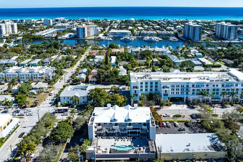 122 SE 6th Ave #3, Delray Beach, FL 33483