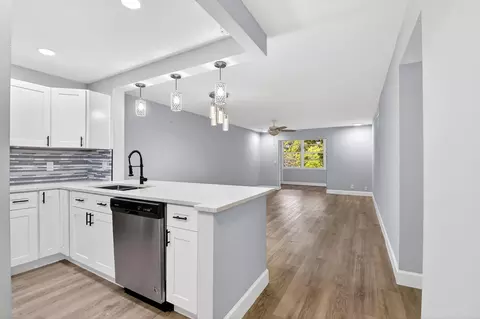 2515 NE 2nd Ct #204, Boynton Beach, FL 33435