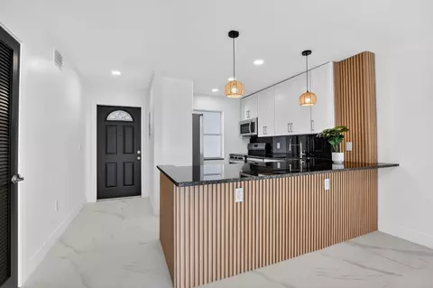9780 Marina Blvd #425, Boca Raton, FL 33428