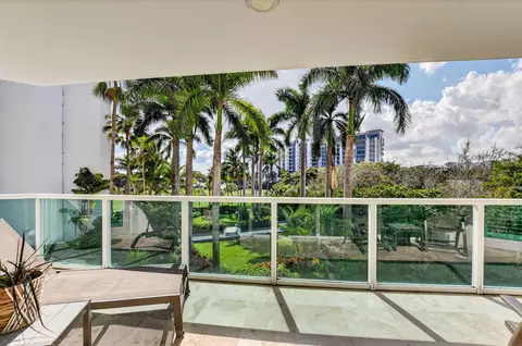 550 SE Mizner Blvd #B307, Boca Raton, FL 33432
