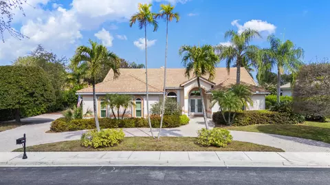 2730 Tecumseh Dr, West Palm Beach, FL 33409