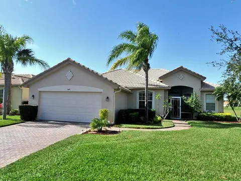 546 Waverly Cir, Port Saint Lucie, FL 34983