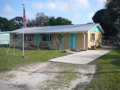 125 Garden Ave, Fort Pierce, FL 34982