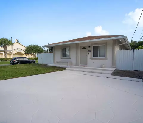 3761 SW 14th Street St, Fort Lauderdale, FL 33312