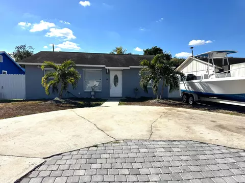 5792 Orange Rd, West Palm Beach, FL 33413