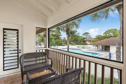 407 Brackenwood Ln S, Palm Beach Gardens, FL 33418