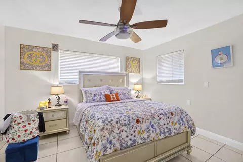 Bedroom - 2248 NE 37th St, Lighthouse Point, FL 33064 photo 6 of 9
