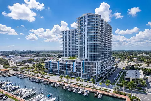 220 Lake Shore Dr #1011, Lake Park, FL 33403