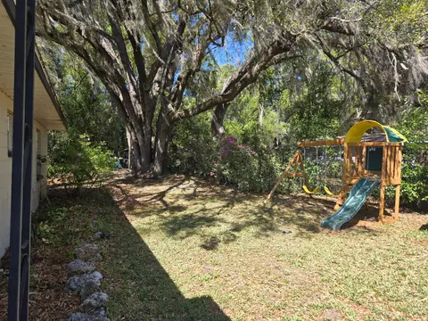 Exterior - 211 NE 3rd Ter, Williston, FL 32696 photo 12 of 12