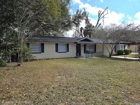 211 NE 3rd Ter, Williston, FL 32696
