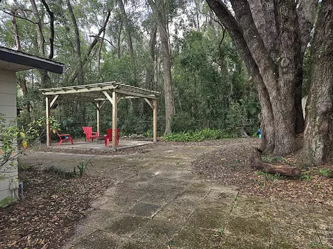 Exterior - 211 NE 3rd Ter, Williston, FL 32696 photo 10 of 12