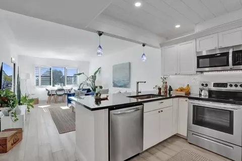 1000 River Reach Dr #423, Fort Lauderdale, FL 33315