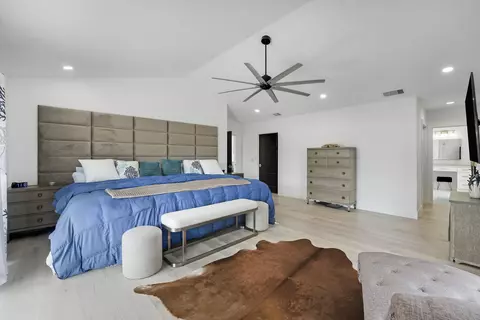 Bedroom - 4290 SE Whiticar Way, Stuart, FL 34997 photo 3 of 7