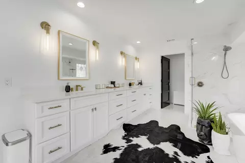 Bath - 4290 SE Whiticar Way, Stuart, FL 34997 photo 1 of 7