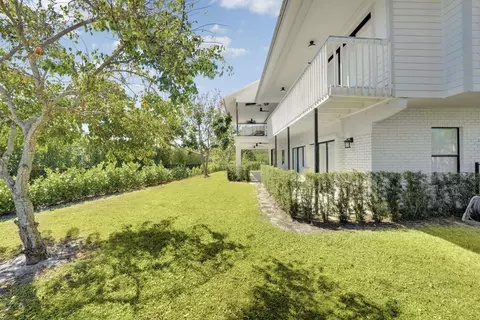 Exterior - 4290 SE Whiticar Way, Stuart, FL 34997 photo 10 of 10