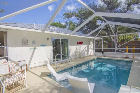 670 Cypress Rd, Vero Beach, FL 32963