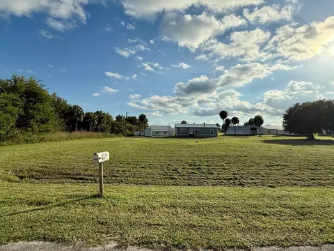 19720 NW 94th Dr, Okeechobee, FL 34972 photo 3