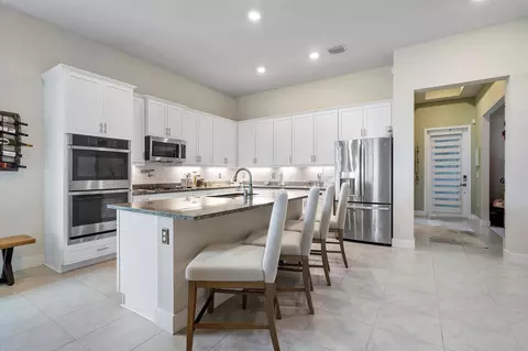 8318 W Blue Spring Dr, Parkland, FL 33067