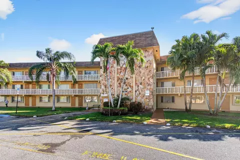 555 Purdy Ln #116, Palm Springs, FL 33461