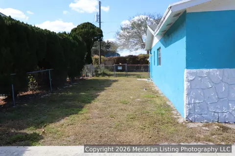 900 SE Lake St, Stuart, FL 34994