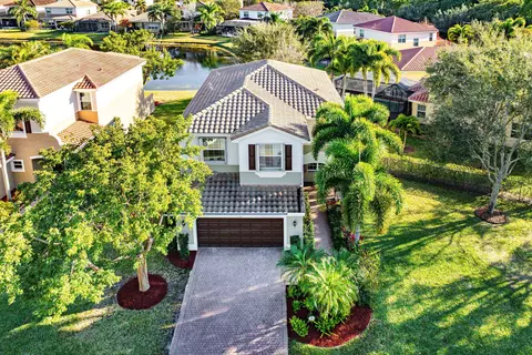 8316 Calabria Lakes Dr, Boynton Beach, FL 33473