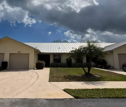 7667 SE Sugar Sand Cir, Hobe Sound, FL 33455