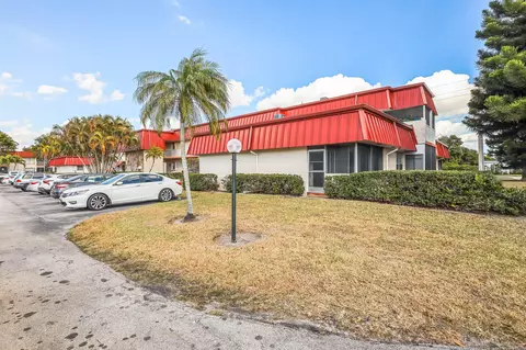 12013 Greenway Cir S #110, Royal Palm Beach, FL 33411