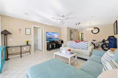 4266 Deste Ct #307, Lake Worth, FL 33467