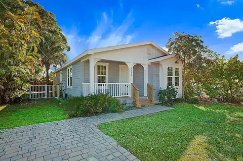 1102 19th St, West Palm Beach, FL 33407