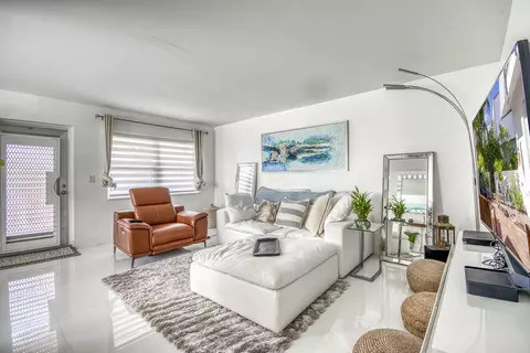 330 Andover M, West Palm Beach, FL 33417