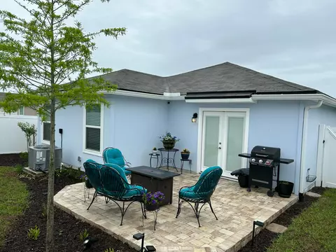 Exterior - 33 Windsor Ln, Saint Augustine, FL 32084 photo 2 of 12