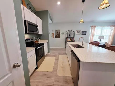 Kitchen - 33 Windsor Ln, Saint Augustine, FL 32084 photo 5 of 5