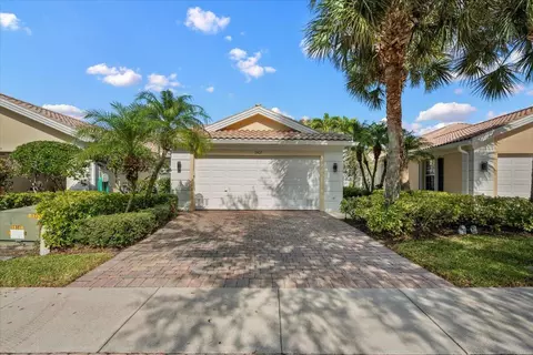 3107 Verdmont Ln, Wellington, FL 33414