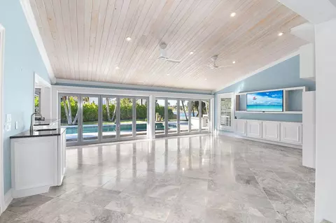 123 Olympus Way, Jupiter, FL 33477