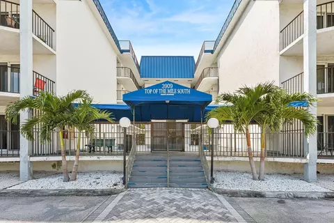 3909 N Ocean Blvd #106, Fort Lauderdale, FL 33308