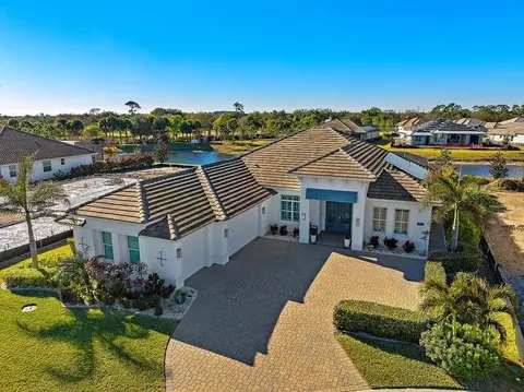 5812 Lake Pine Rd, Vero Beach, FL 32967
