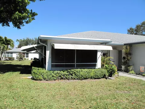 1097 Circle W #A, Delray Beach, FL 33445