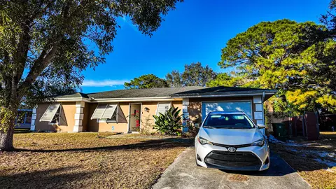 410 SW Kentwood Rd, Port Saint Lucie, FL 34953