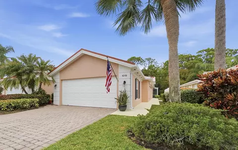 1019 SW Tamarrow Pl, Stuart, FL 34997