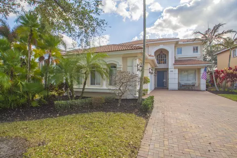 5962 SW Bald Eagle Dr, Palm City, FL 34990