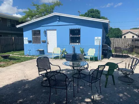 1017 13th St, West Palm Beach, FL 33401