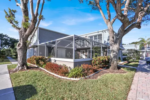 803 Vision Ter, Palm Beach Gardens, FL 33418
