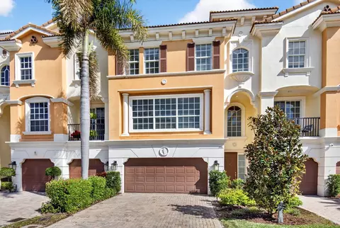 5530 NE Trieste Ter, Boca Raton, FL 33487