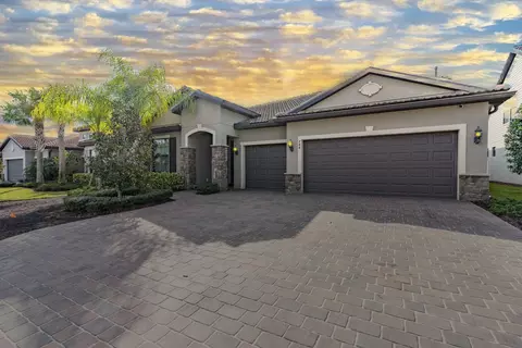 744 SE Villandry Way, Port Saint Lucie, FL 34984