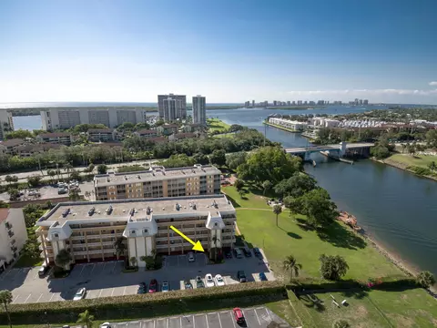308 Golfview Rd #107, North Palm Beach, FL 33408