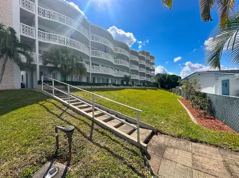 2381 Sunset Ave #414, Lake Worth Beach, FL 33461