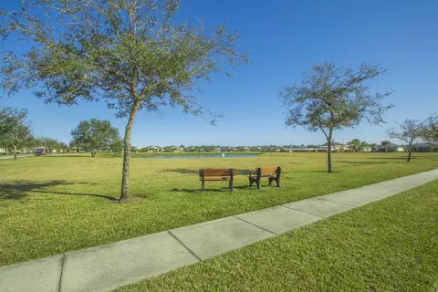 1450 Caddy Ct, Vero Beach, FL 32966